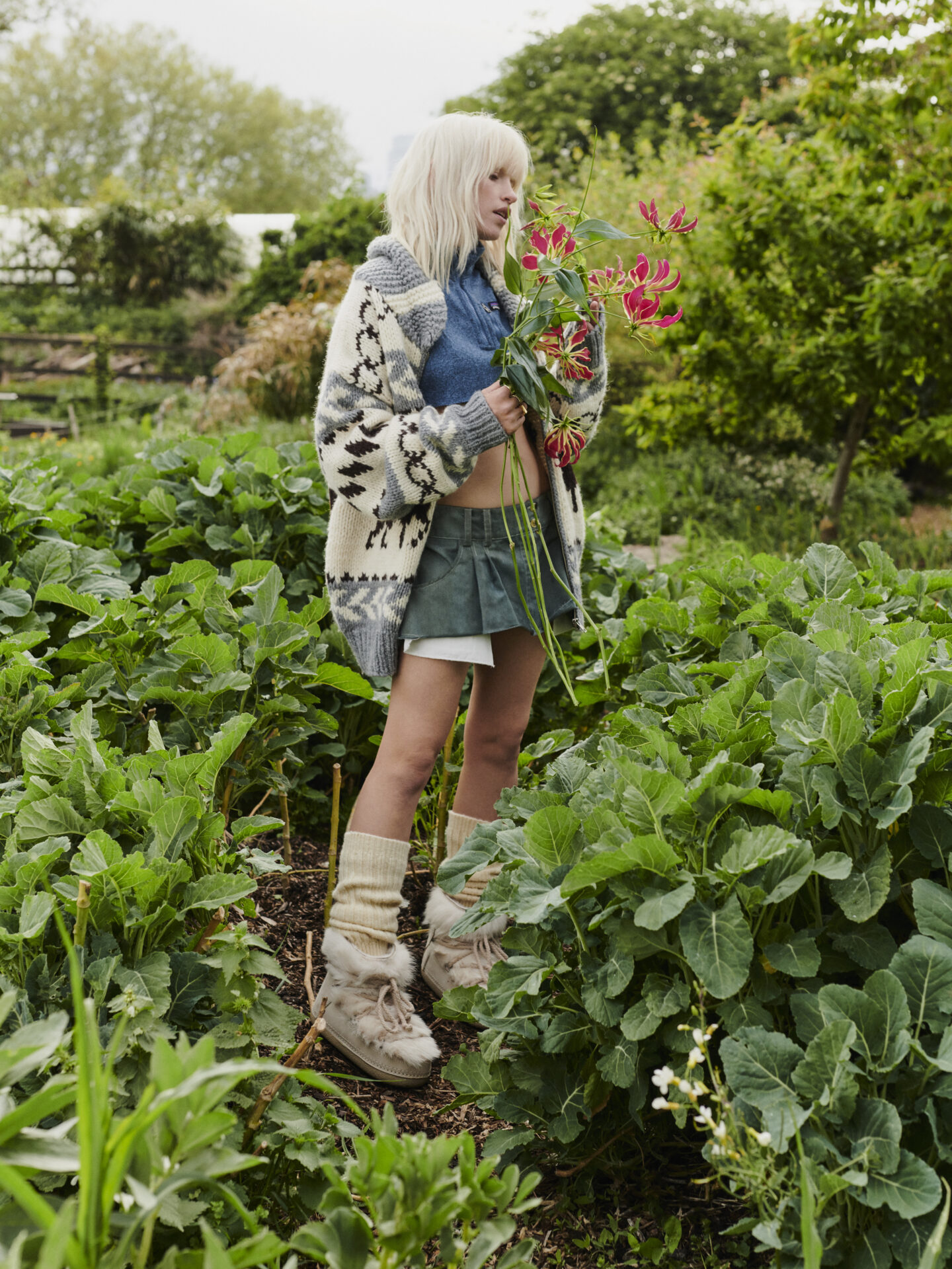 UrbanOutfitters_AW22_LookBook_AaltoProduction0121